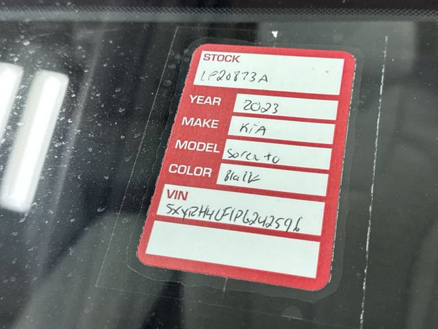 Used 2023 Kia Sorento EX w/ Panoramic Sunroof Package FWD image 33