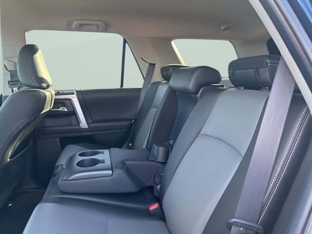 Used 2020 Toyota 4Runner SR5 Premium image 17