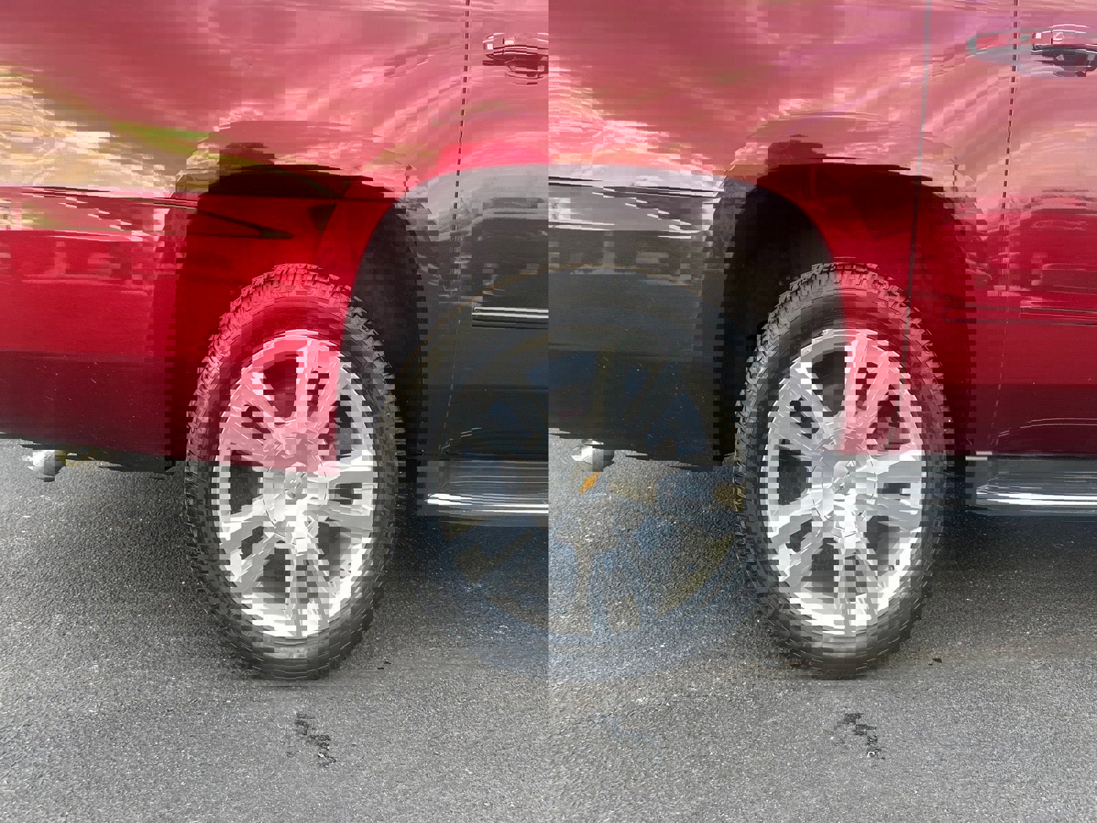 Used 2017 Chevrolet Suburban Premier image 31