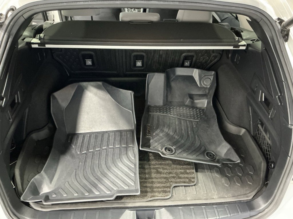 Used 2020 Subaru Outback Premium image 36