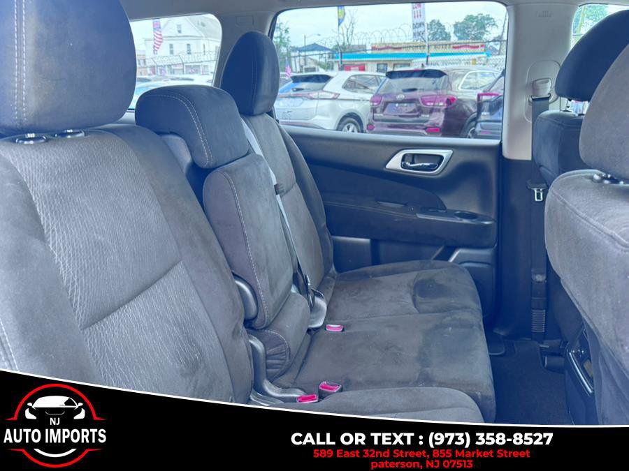 Used 2015 Nissan Pathfinder SV w/ Trailer Tow Package image 21