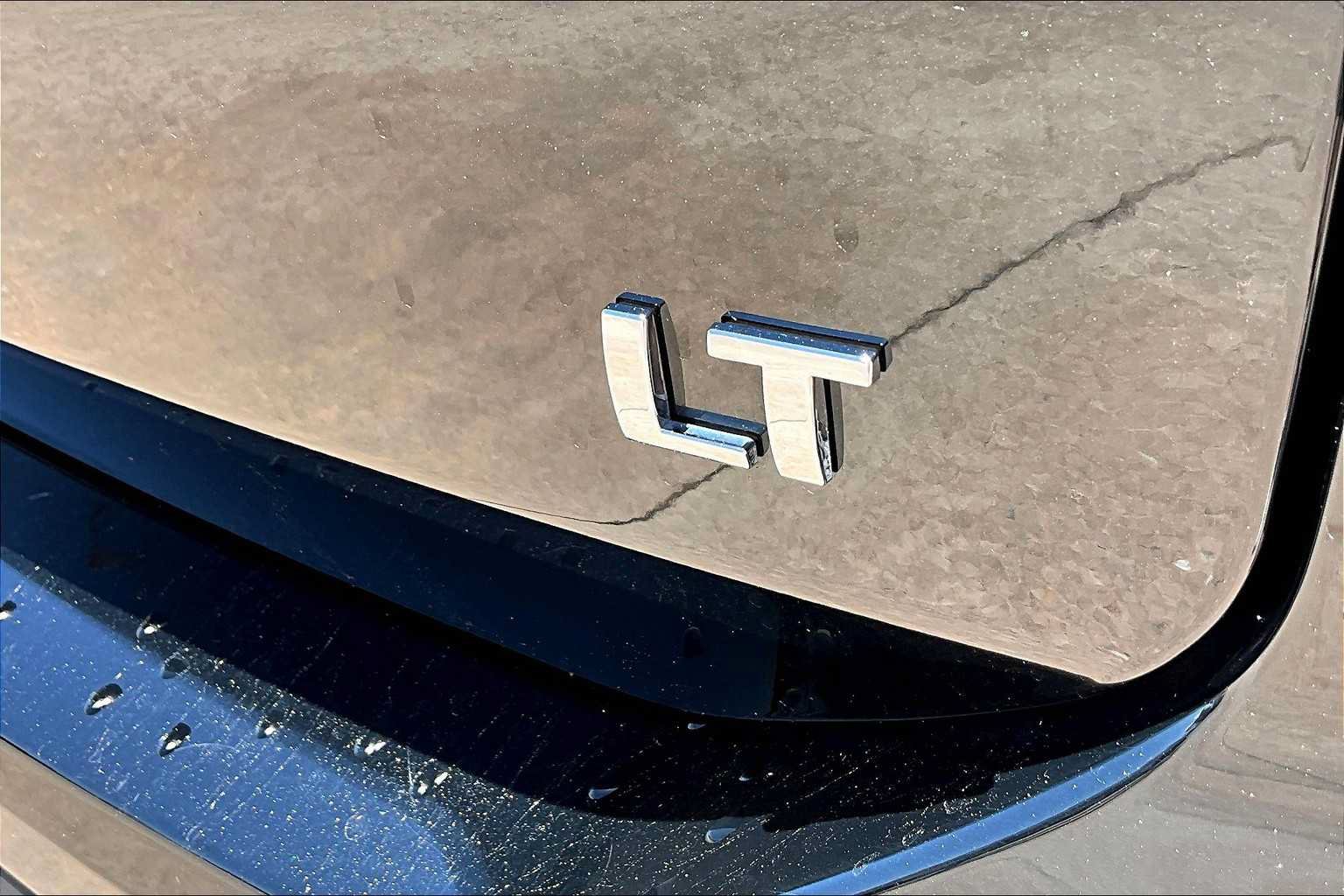 Used 2023 Chevrolet Equinox LT FWD image 10