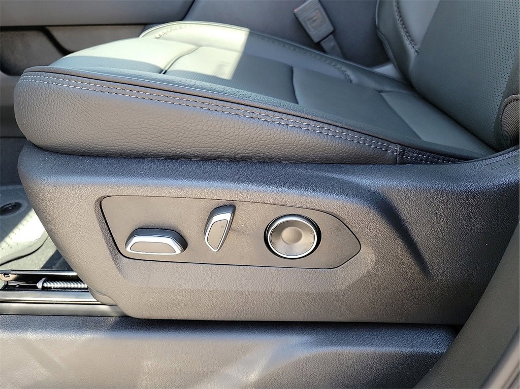 Used 2024 GMC Sierra 2500 Denali w/ Denali Reserve Package image 10