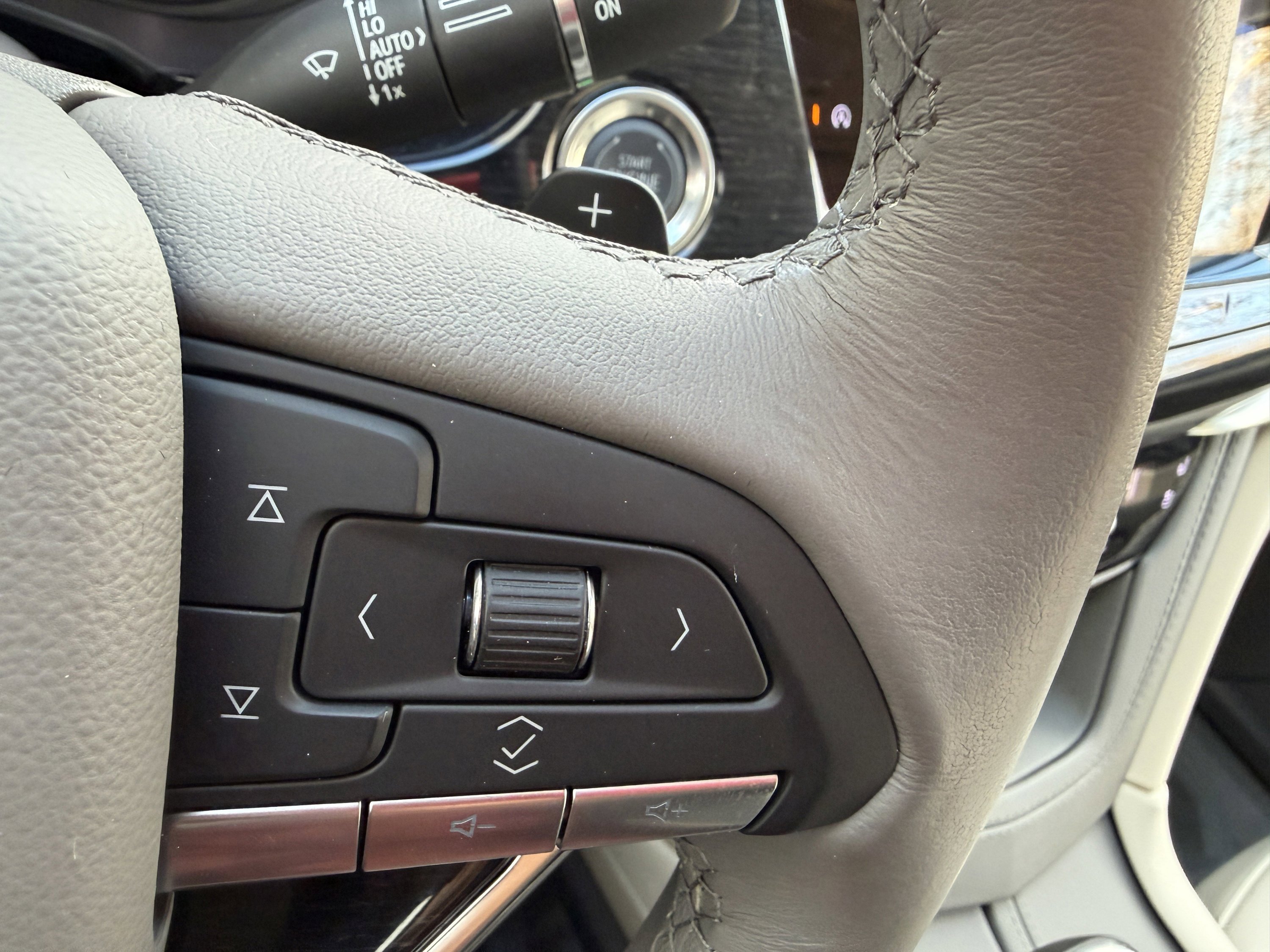 Certified 2025 Cadillac XT6 Premium Luxury w/ LPO, Floor Liner Package image 38