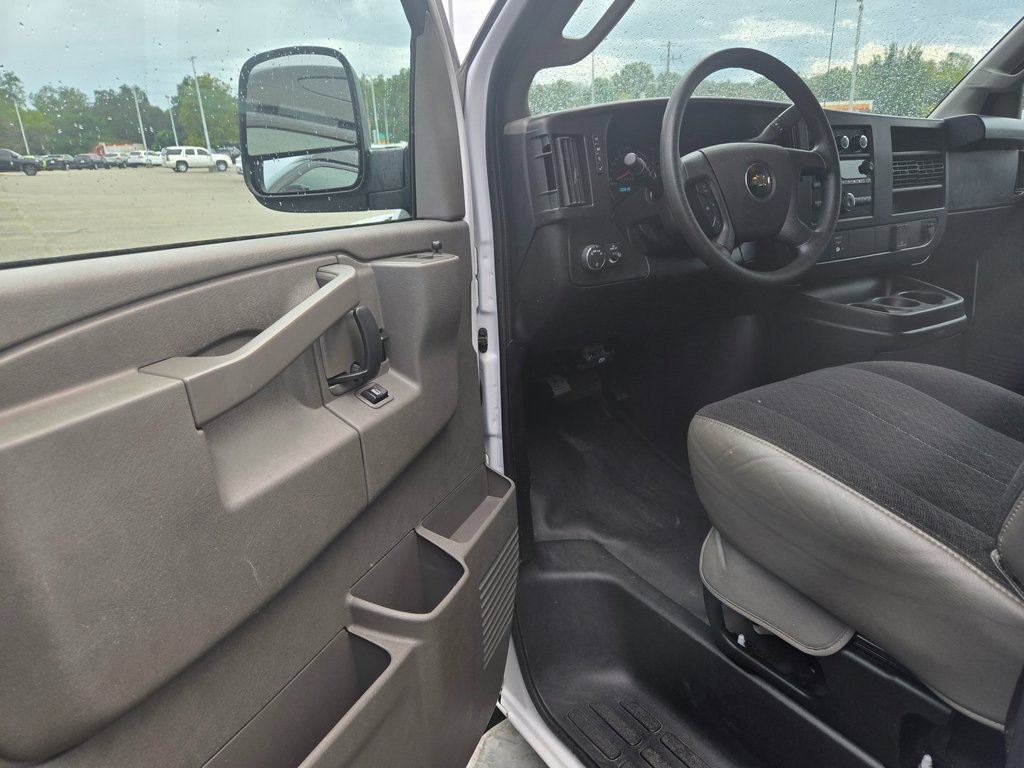 Used 2024 Chevrolet Express 2500 w/ Driver Convenience Package image 6