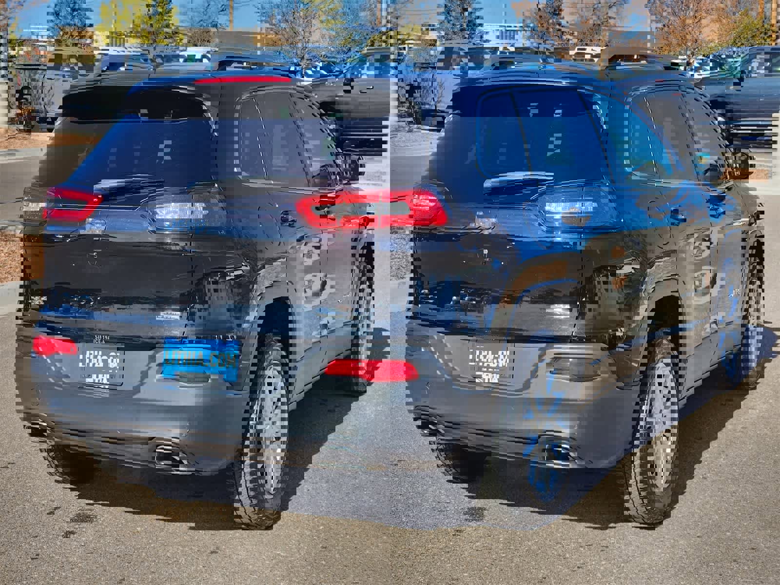 Used 2018 Jeep Cherokee Latitude image 8