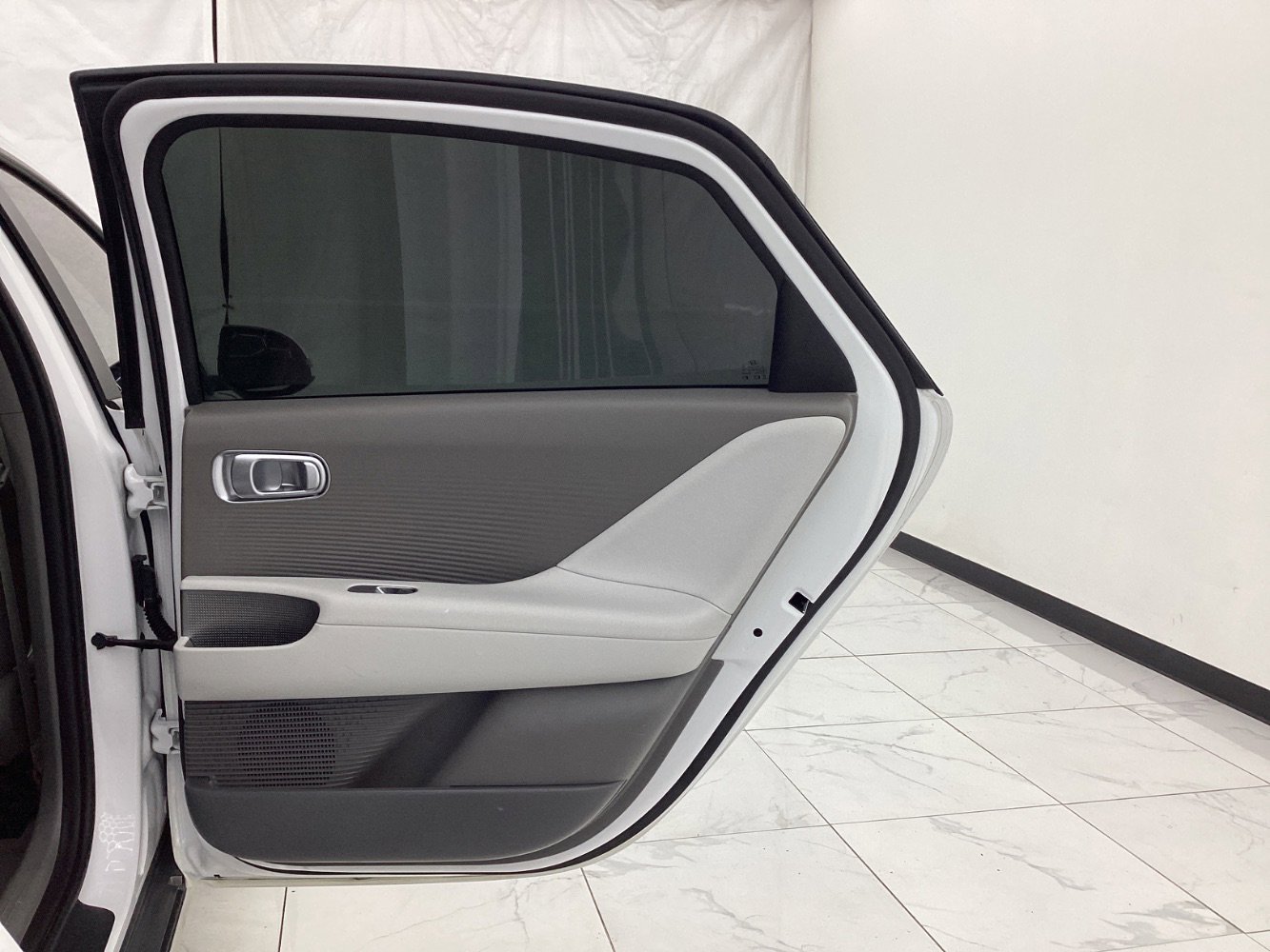 Used 2023 Hyundai Ioniq 6 SEL image 25