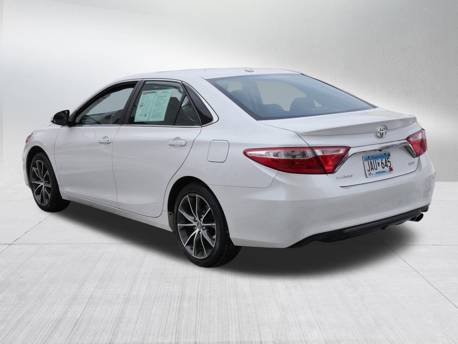 Certified 2017 Toyota Camry XSE image 6