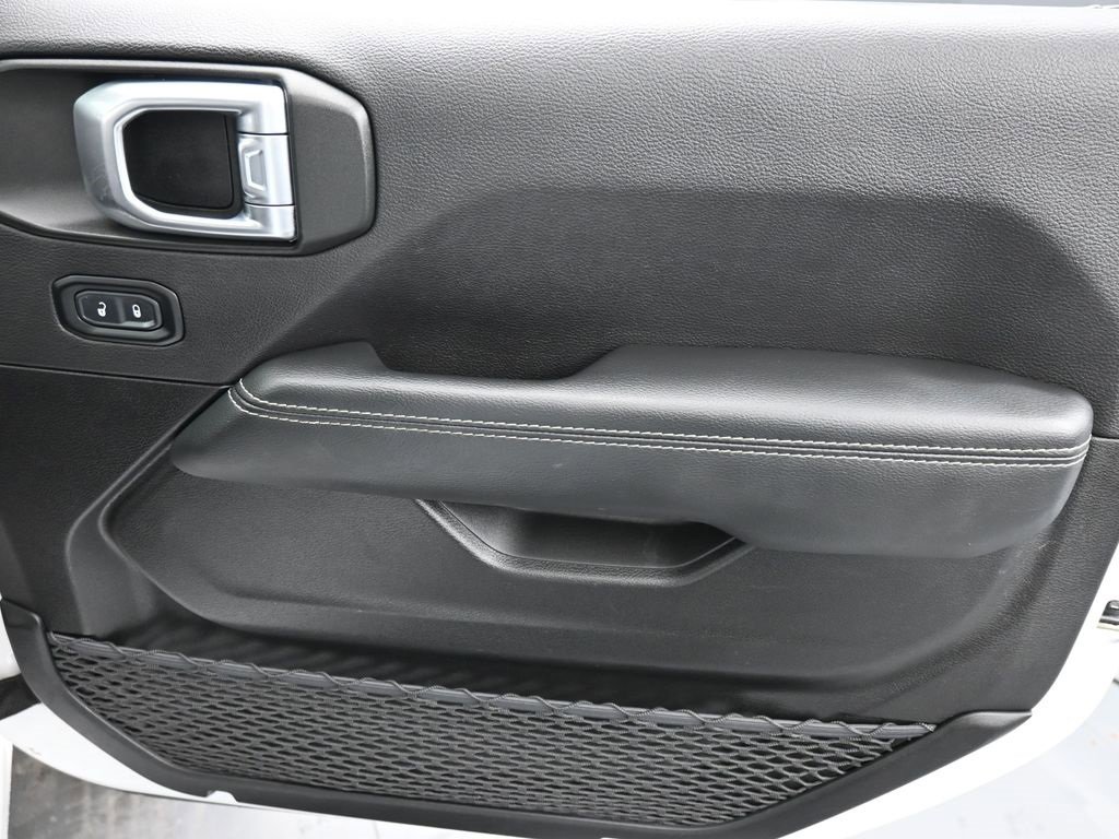 Certified 2023 Jeep Gladiator Overland image 16