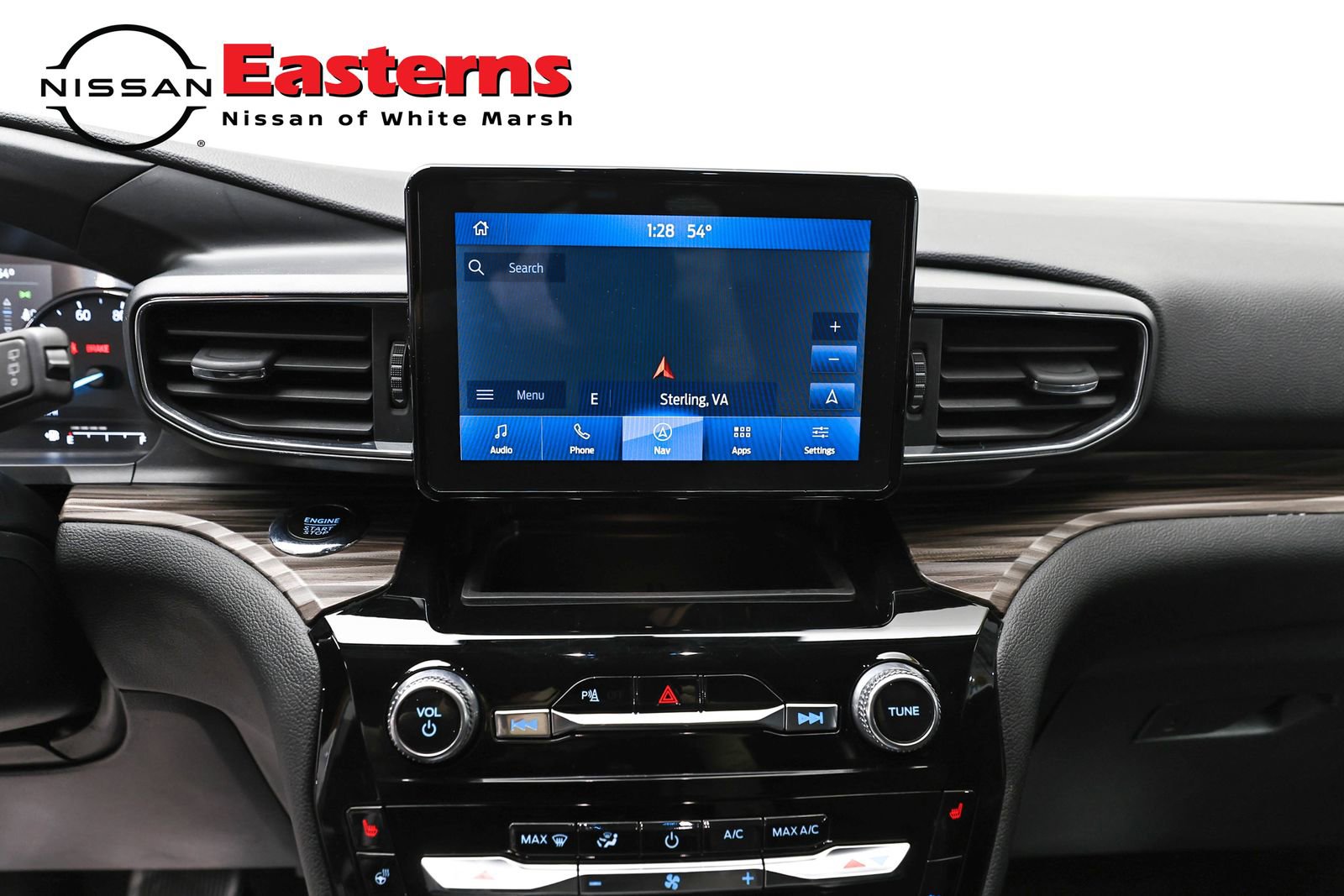 Used 2024 Ford Explorer Limited image 12