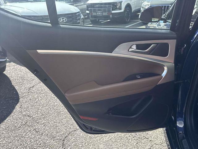 Used 2020 Genesis G70 2.0T w/ Elite Package AWD/4WD image 10