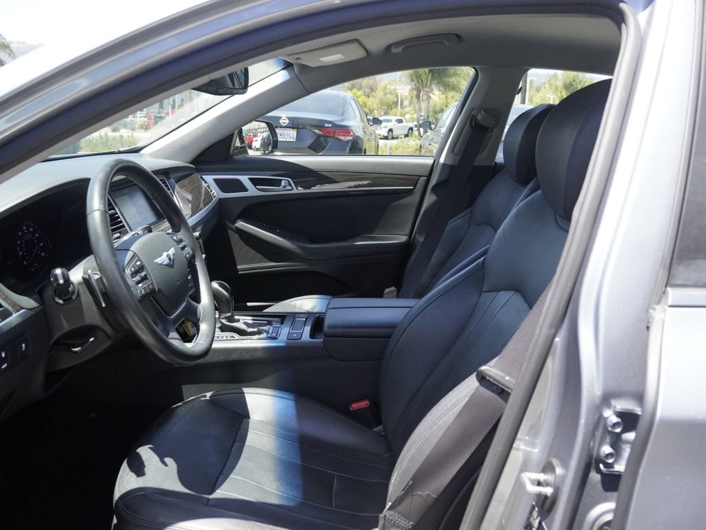 Used 2016 Hyundai Genesis 3.8 RWD image 23