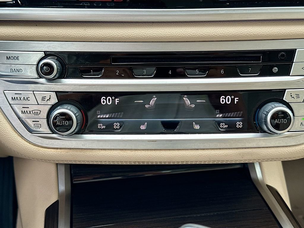 Used 2020 BMW 740i w/ Cold Weather Package RWD image 17