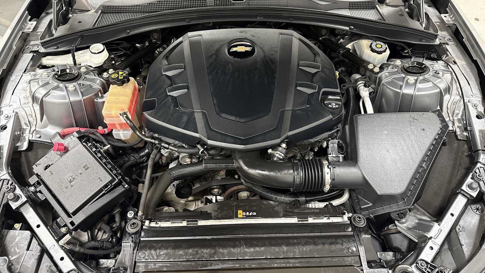 Used 2020 Chevrolet Camaro LT image 30