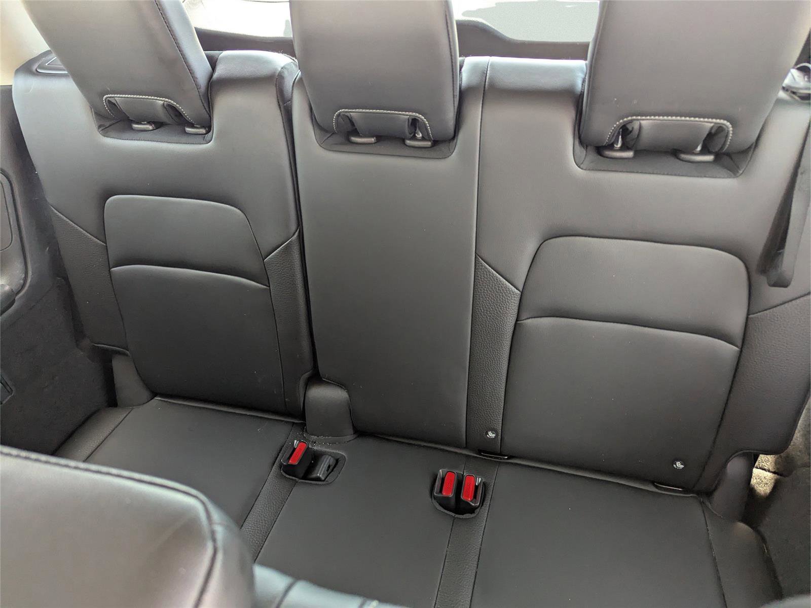 Used 2023 Nissan Pathfinder SL image 17