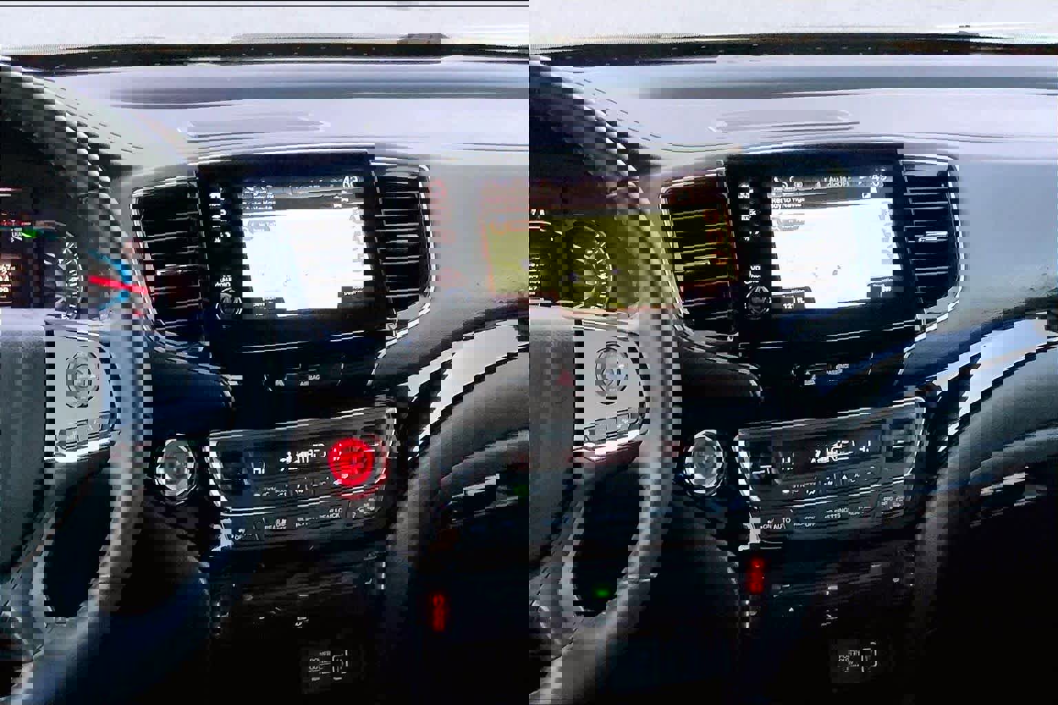 Used 2020 Honda Pilot Touring image 7