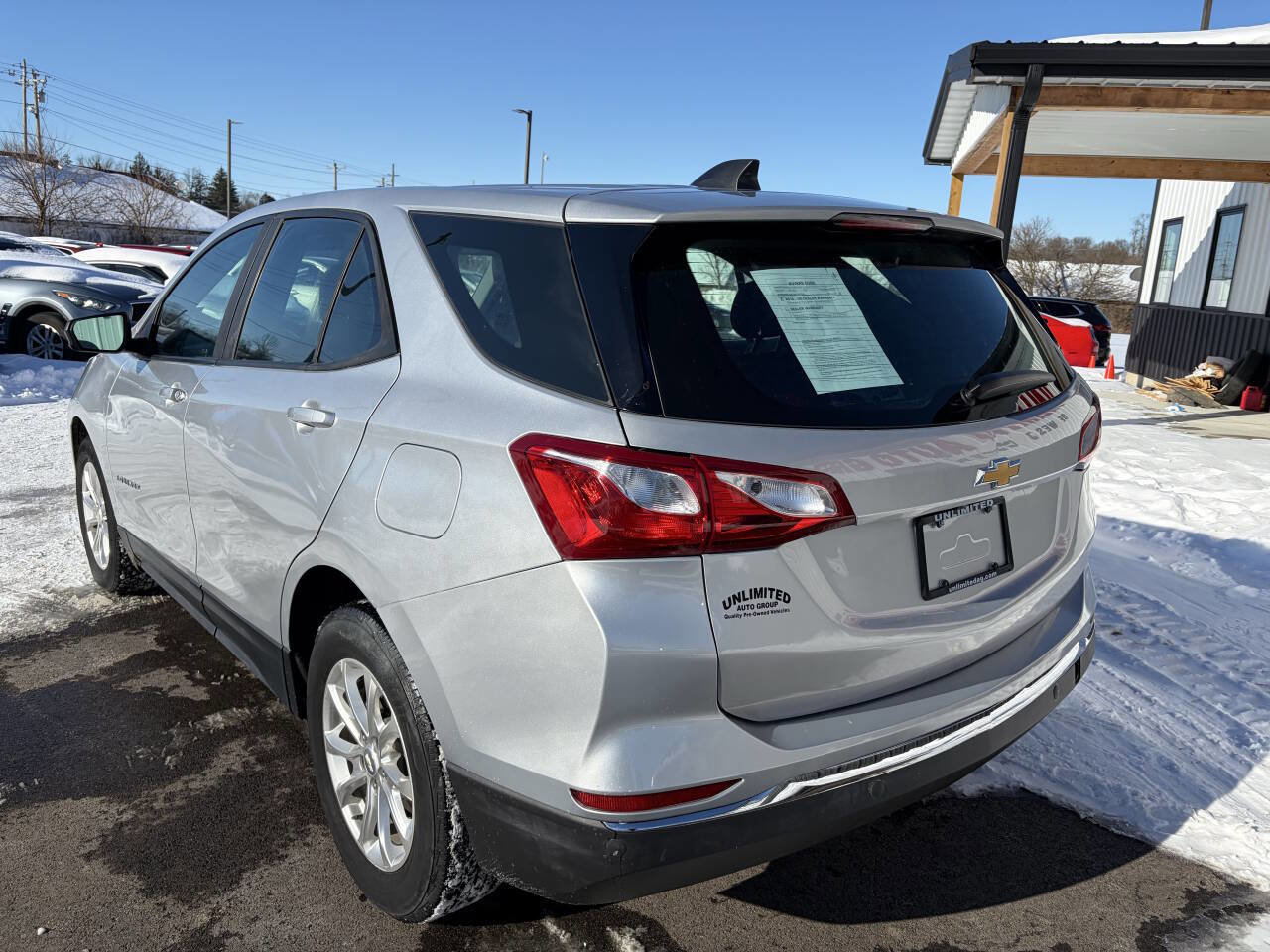 Used 2020 Chevrolet Equinox LS image 9