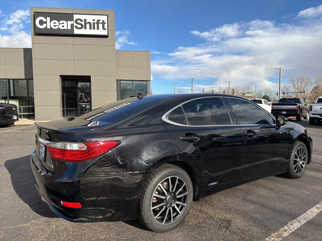 Used 2013 Lexus ES 300h w/ Luxury Pkg image 7