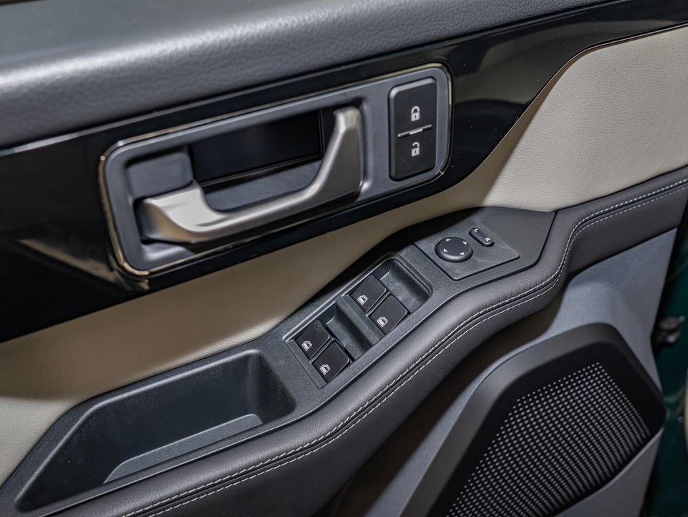 New 2025 INEOS Grenadier Station Wagon AWD/4WD image 14