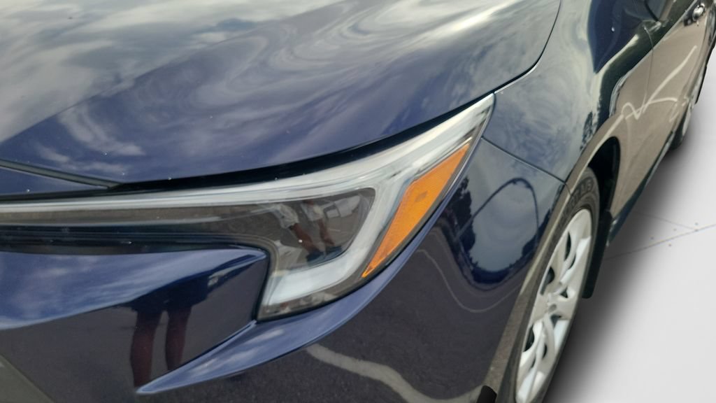 Used 2023 Toyota Corolla LE FWD image 23
