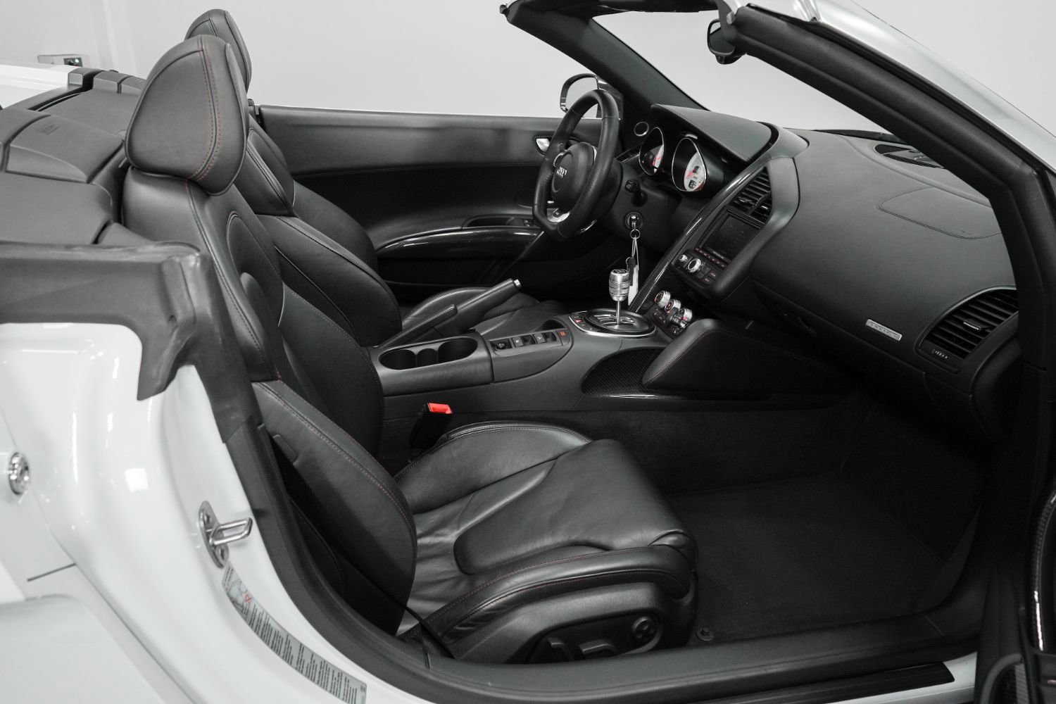 Used 2012 Audi R8 V10 image 13