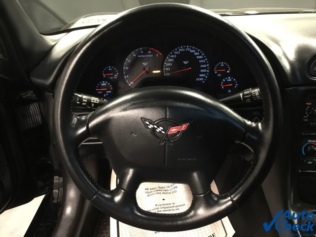 Used 2002 Chevrolet Corvette Coupe w/ Preferred Equipment Group2 RWD image 28