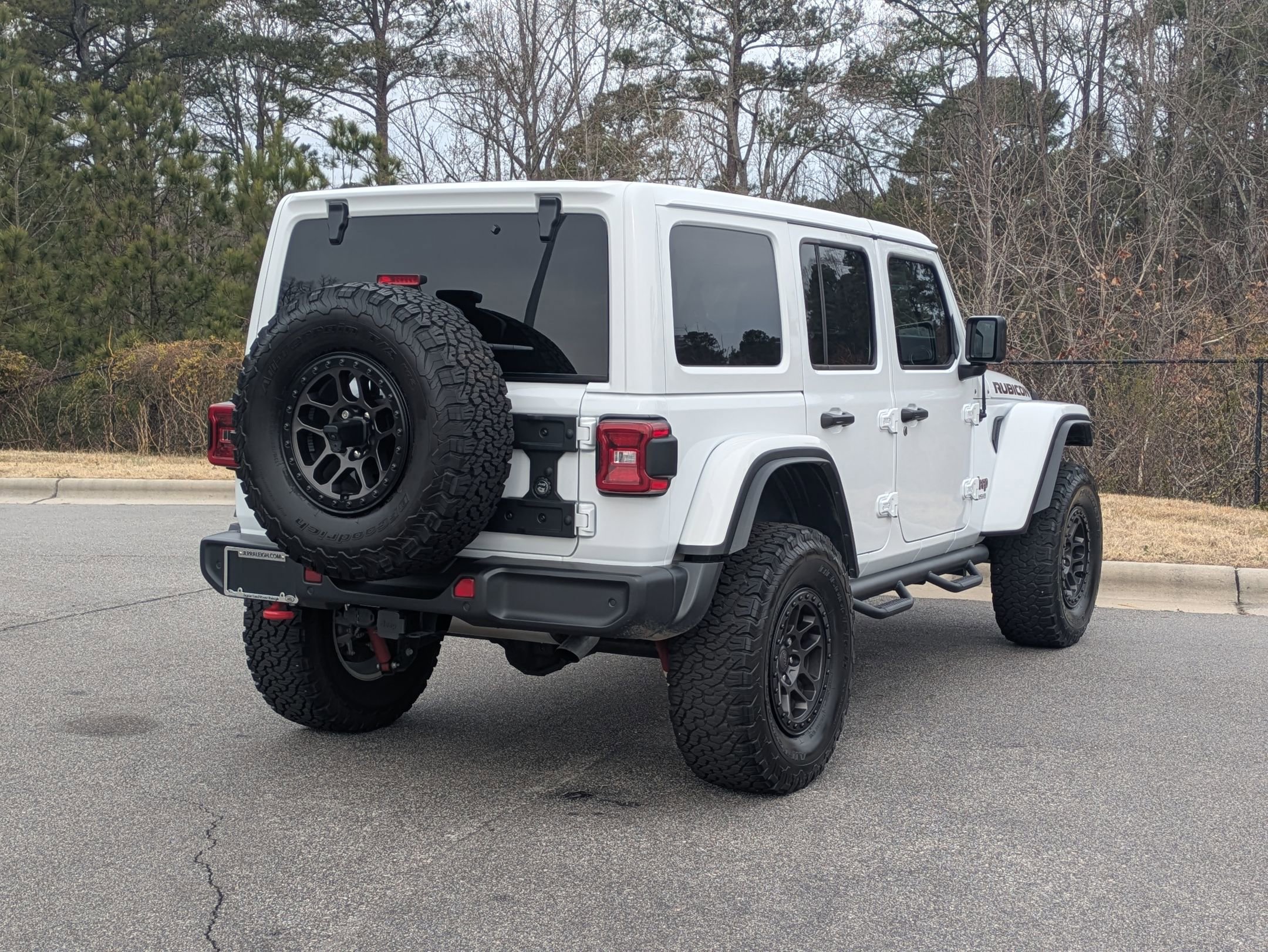 Used 2022 Jeep Wrangler Unlimited Rubicon w/ Xtreme Recon 35" Tire Package image 6