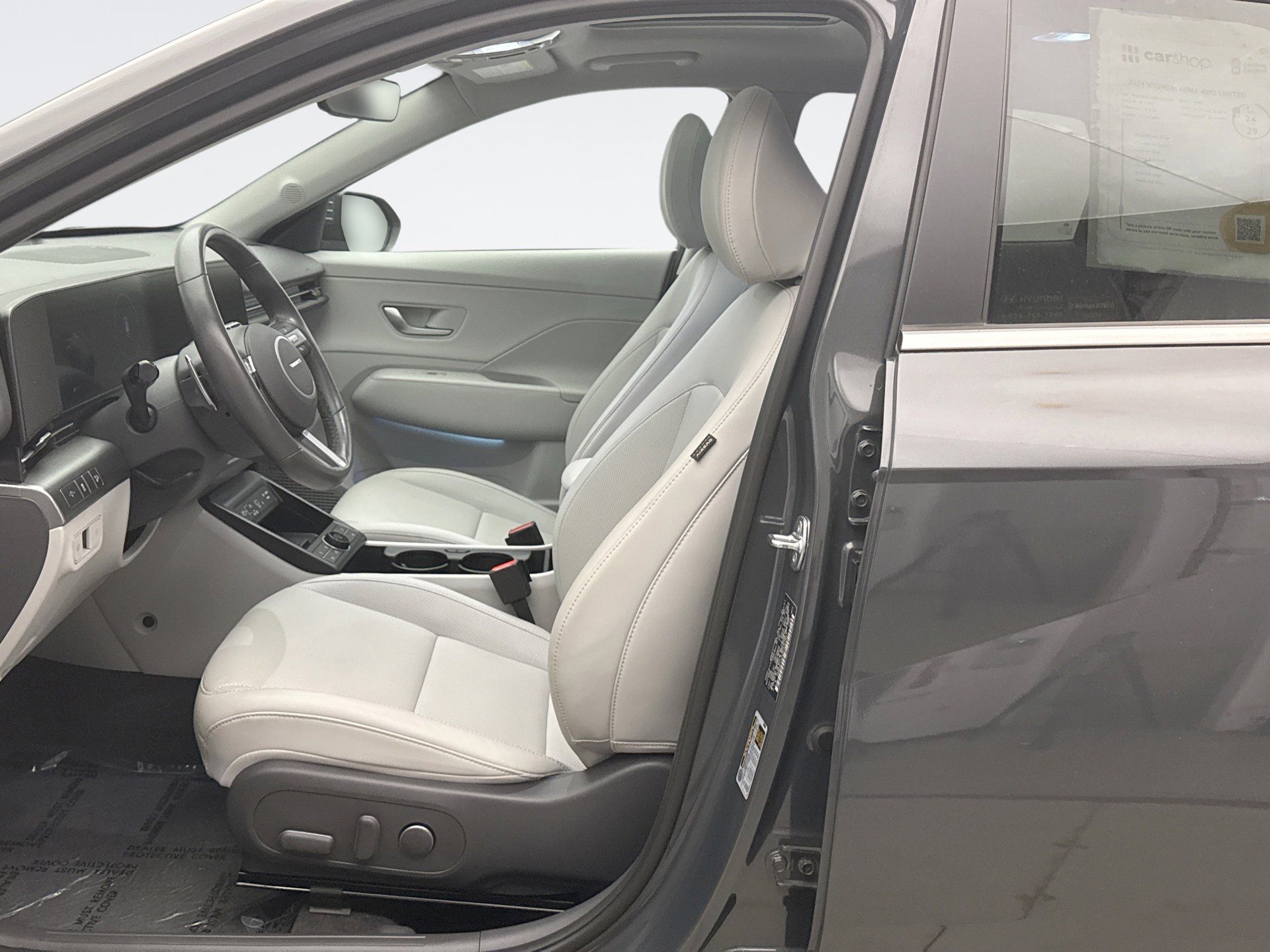 Used 2024 Hyundai Kona Limited AWD/4WD image 11