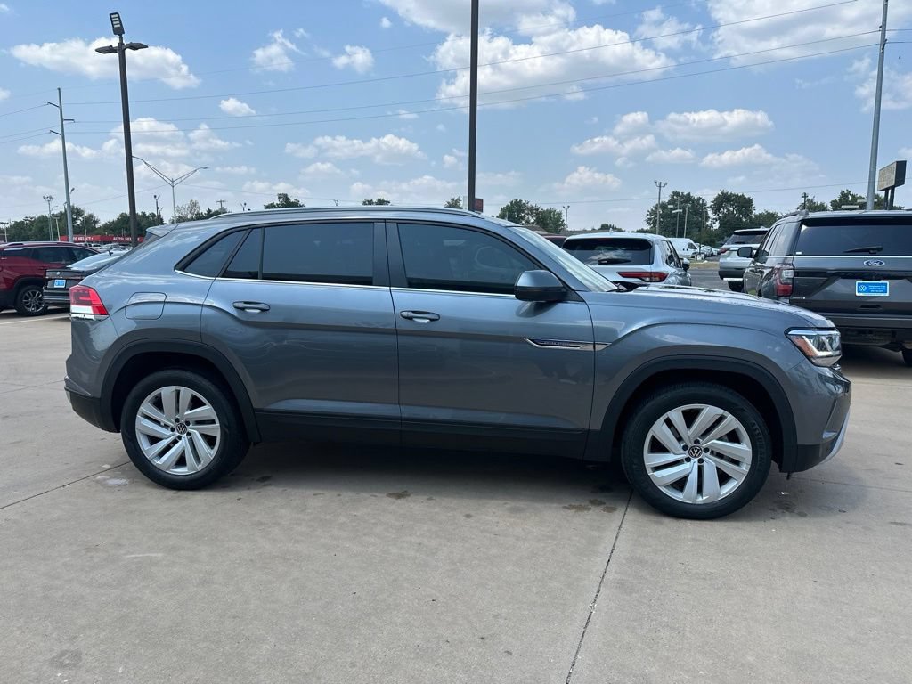 Used 2023 Volkswagen Atlas Cross Sport SE AWD/4WD image 4