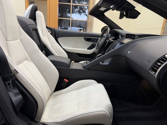 Used 2021 Jaguar F-TYPE P300 image 22