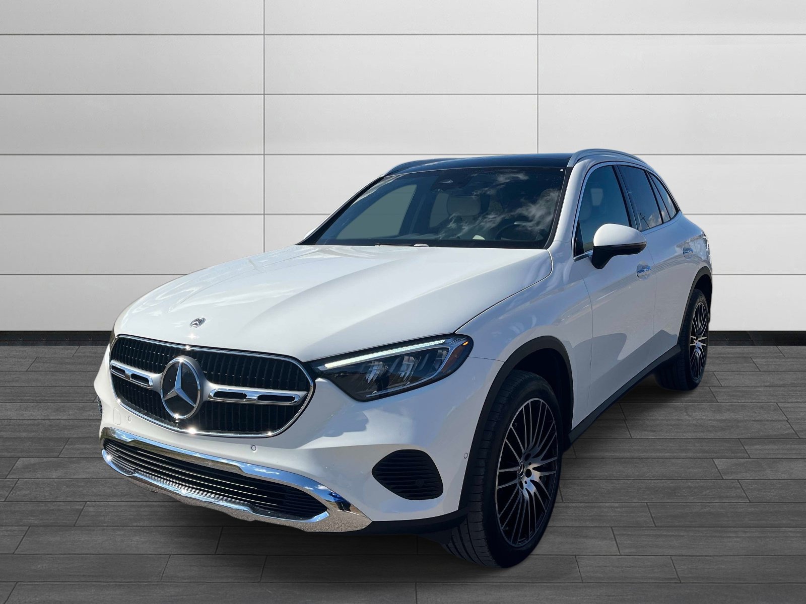 Certified 2025 Mercedes-Benz GLC 300 image 7