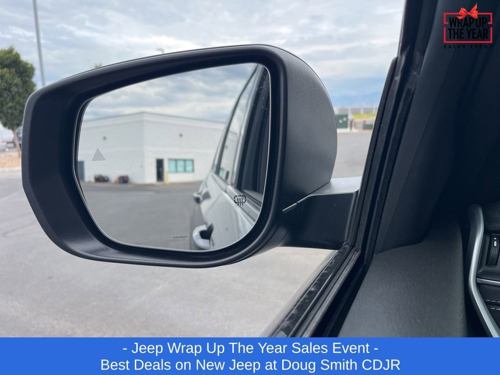 New 2025 Jeep Grand Cherokee L Laredo w/ Trailer Tow Package image 4