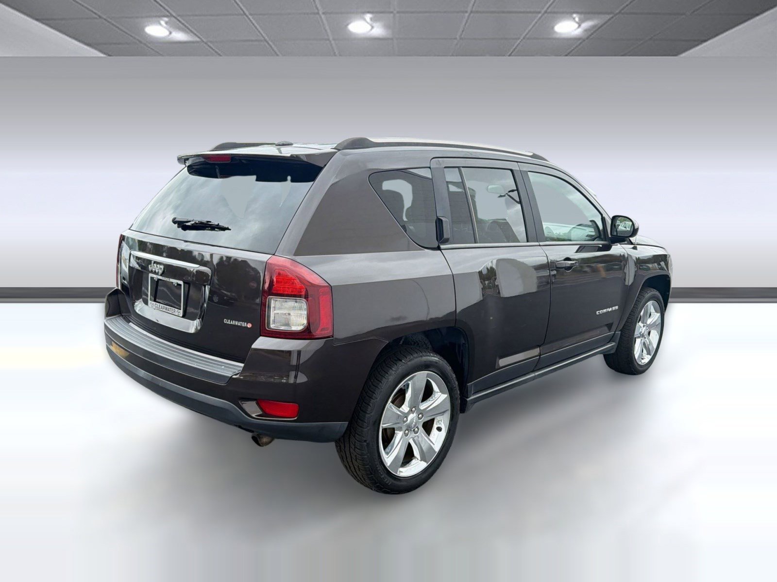 Used 2014 Jeep Compass Latitude w/ Sun/Sound Group image 9
