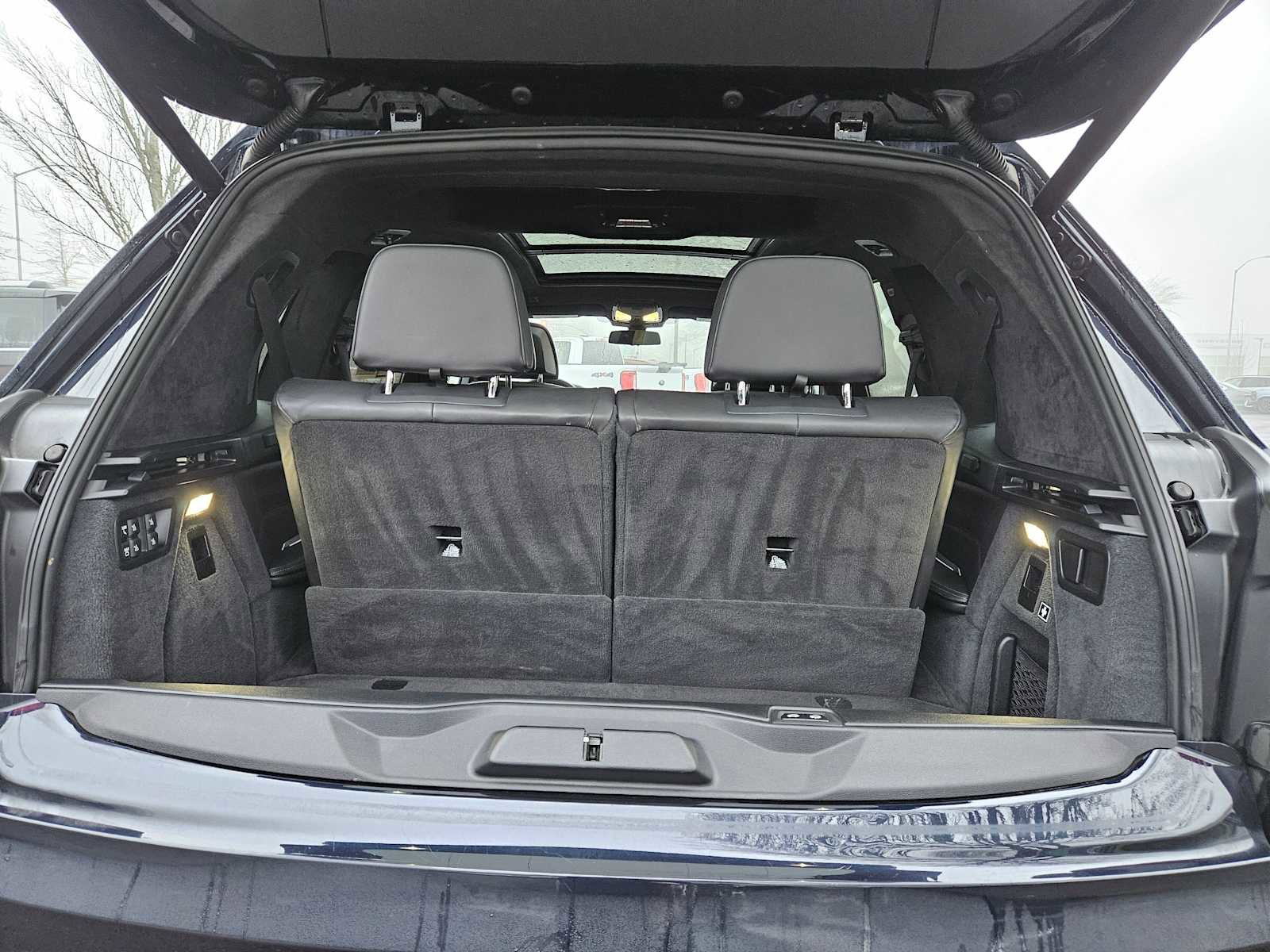 Used 2019 BMW X7 xDrive50i w/ Dynamic Handling Package image 18