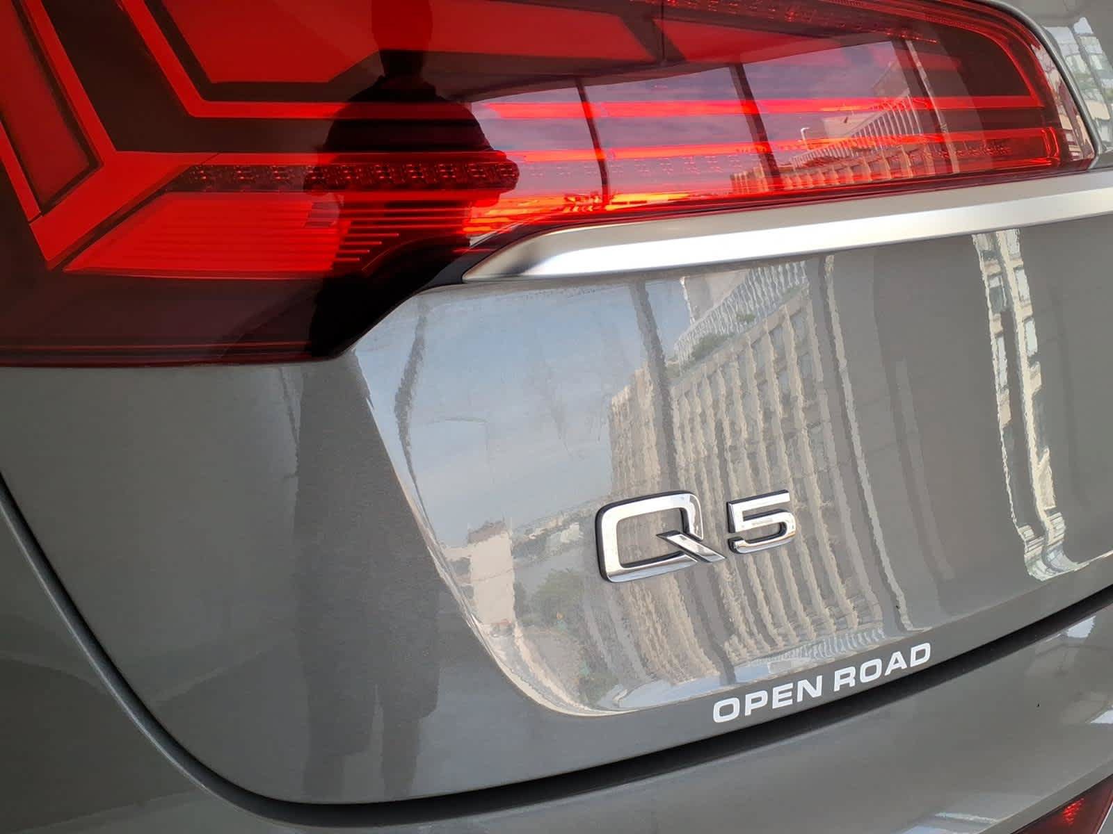 Used 2023 Audi Q5 2.0T Premium Plus w/ Premium Plus Package AWD/4WD image 9