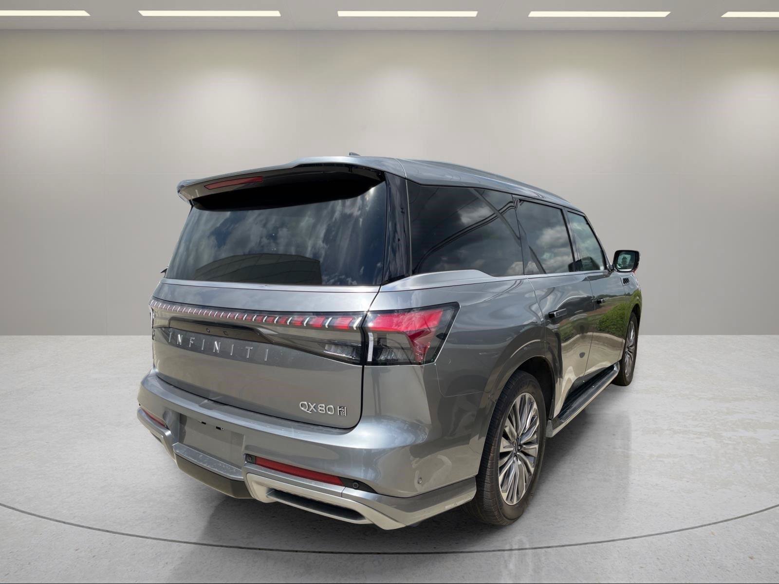 Certified 2025 INFINITI QX80 Sensory AWD/4WD image 5