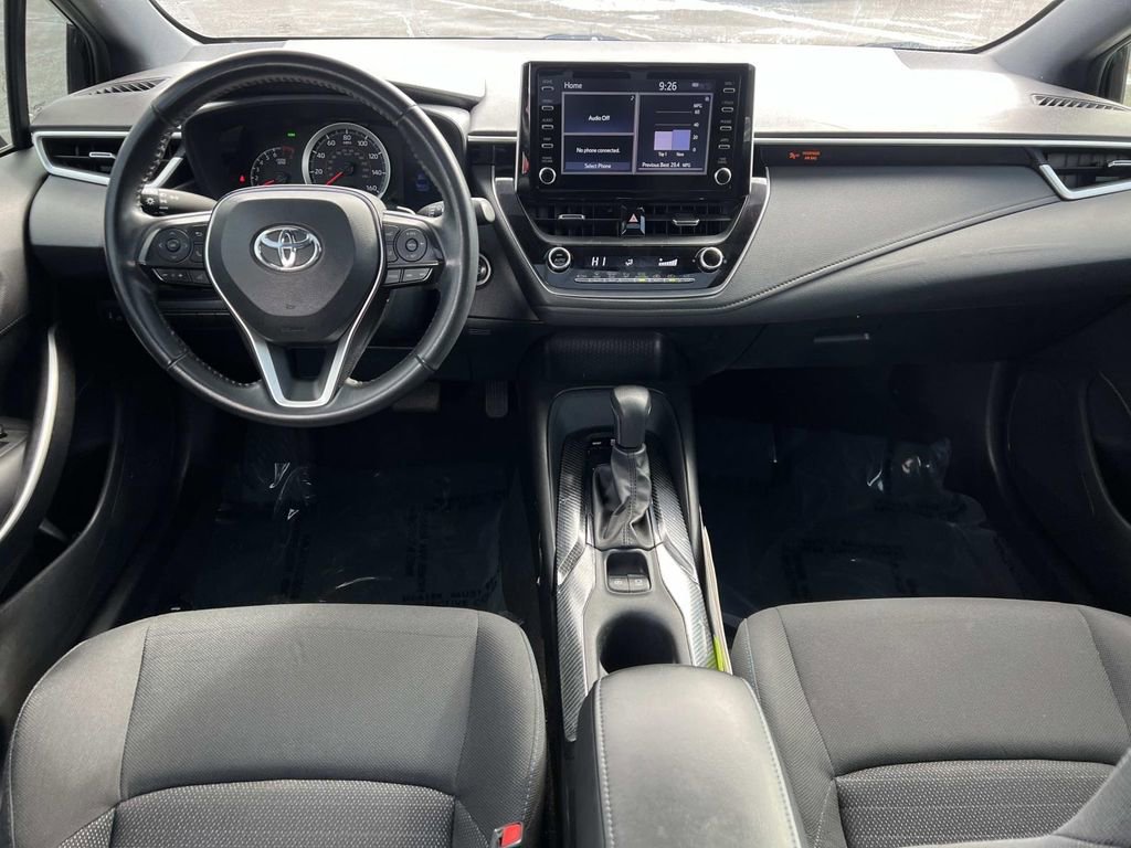 Used 2020 Toyota Corolla SE w/ SE Premium Package image 3