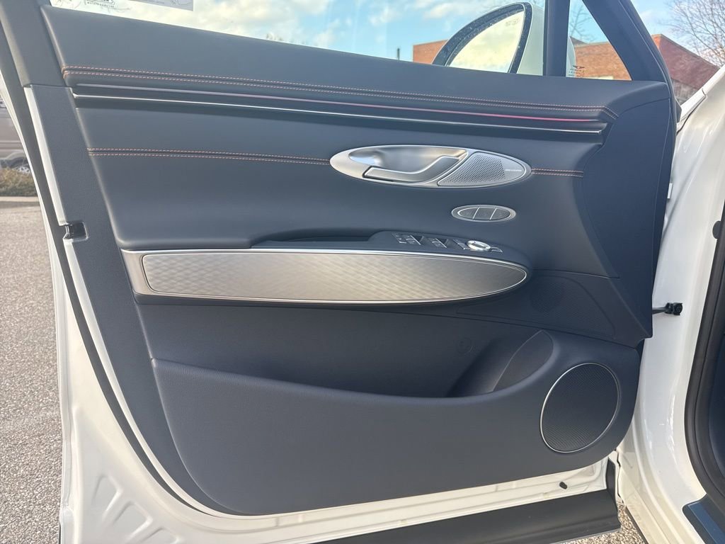 New 2026 Genesis GV70 2.5T Sport Prestige AWD/4WD image 13