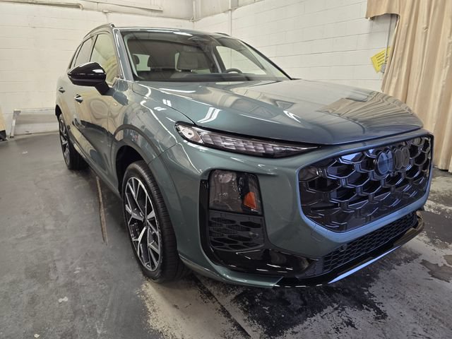 New 2026 Audi Q3 quattro 2.0T AWD/4WD image 3