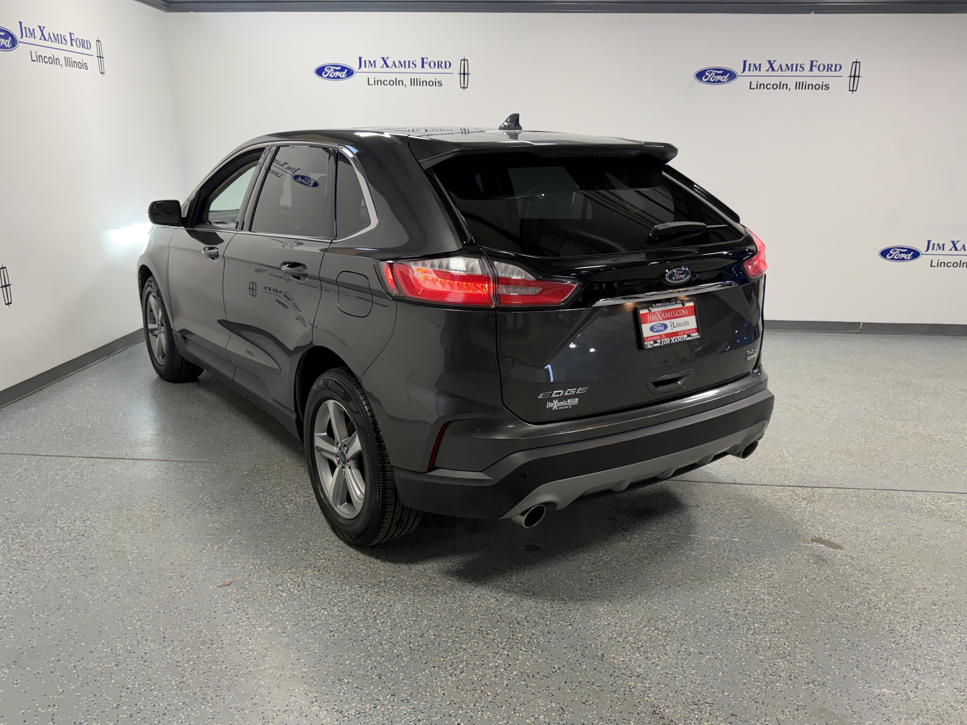 Used 2019 Ford Edge SEL image 32