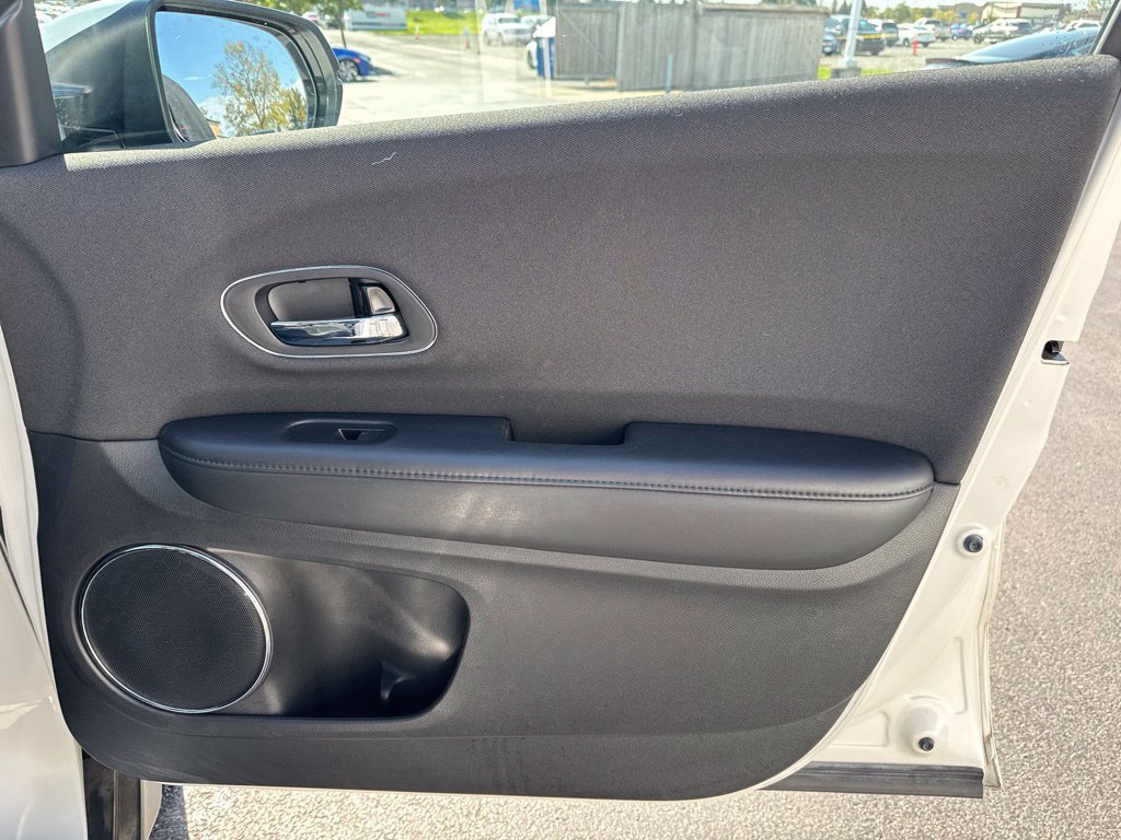 Used 2022 Honda HR-V EX image 39