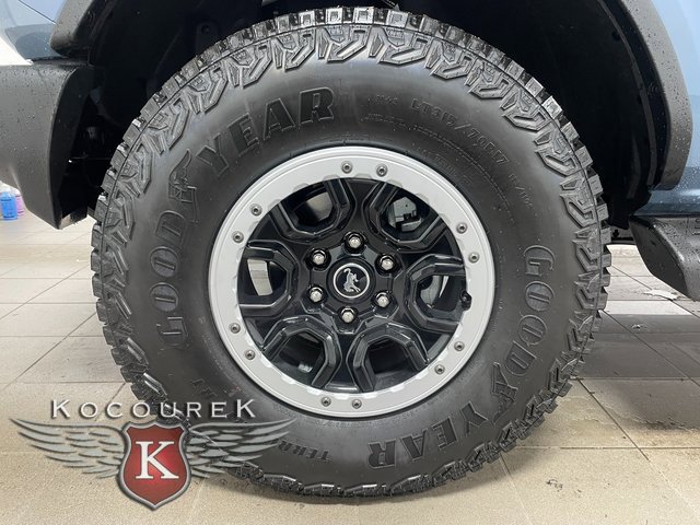 New 2025 Ford Bronco Outer Banks w/ Sasquatch Package image 7