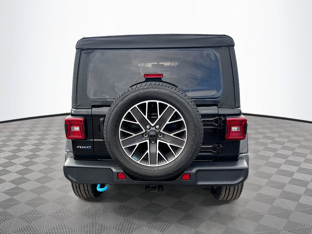 Used 2023 Jeep Wrangler Unlimited Sahara AWD/4WD image 7