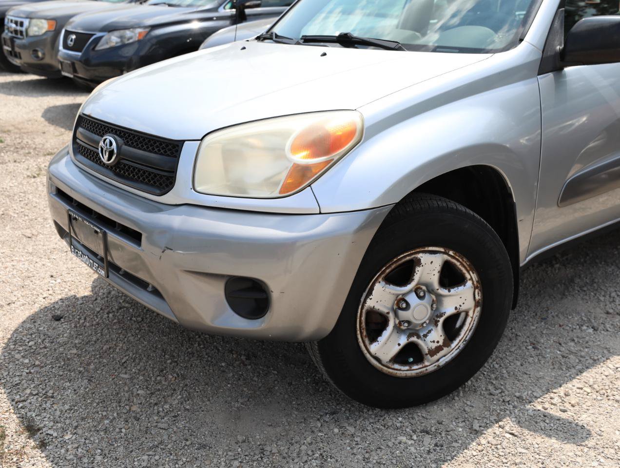 Used 2004 Toyota RAV4 2WD image 2