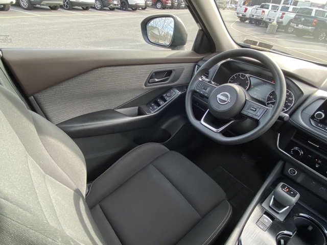 Used 2023 Nissan Rogue S image 24