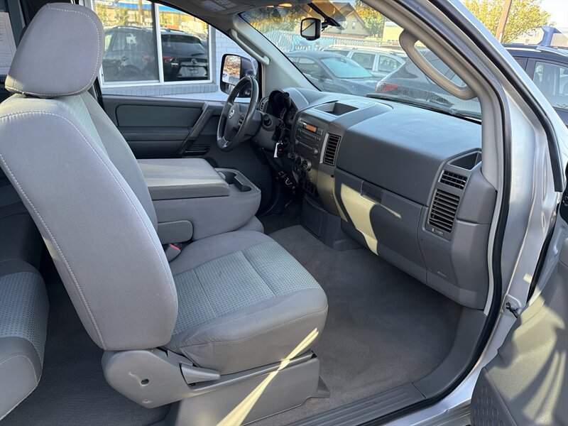 Used 2006 Nissan Titan SE AWD/4WD image 23