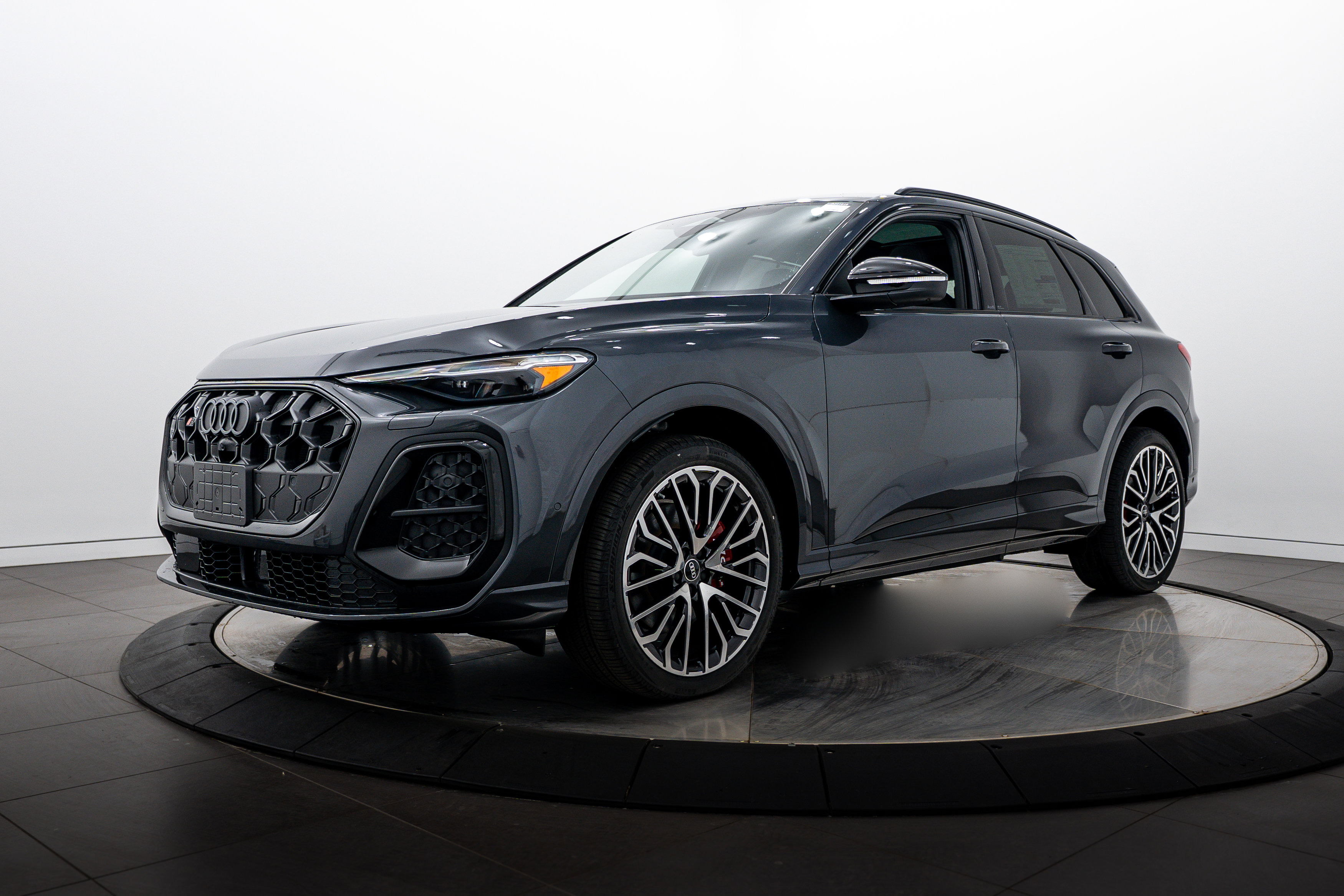 New 2025 Audi SQ5 Premium Plus AWD/4WD image 6