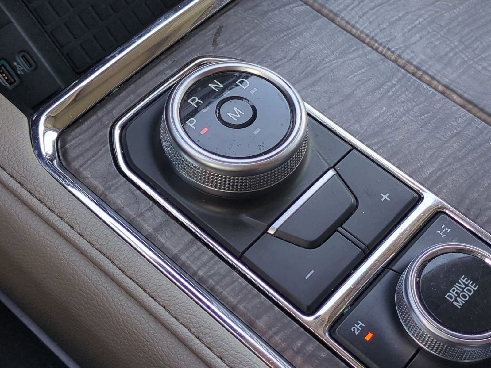 Used 2021 Ford Expedition Max Limited image 26