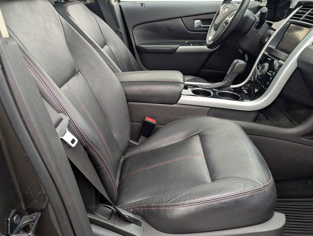 Used 2011 Ford Edge Limited w/ 302A Rapid Spec Order Code image 26