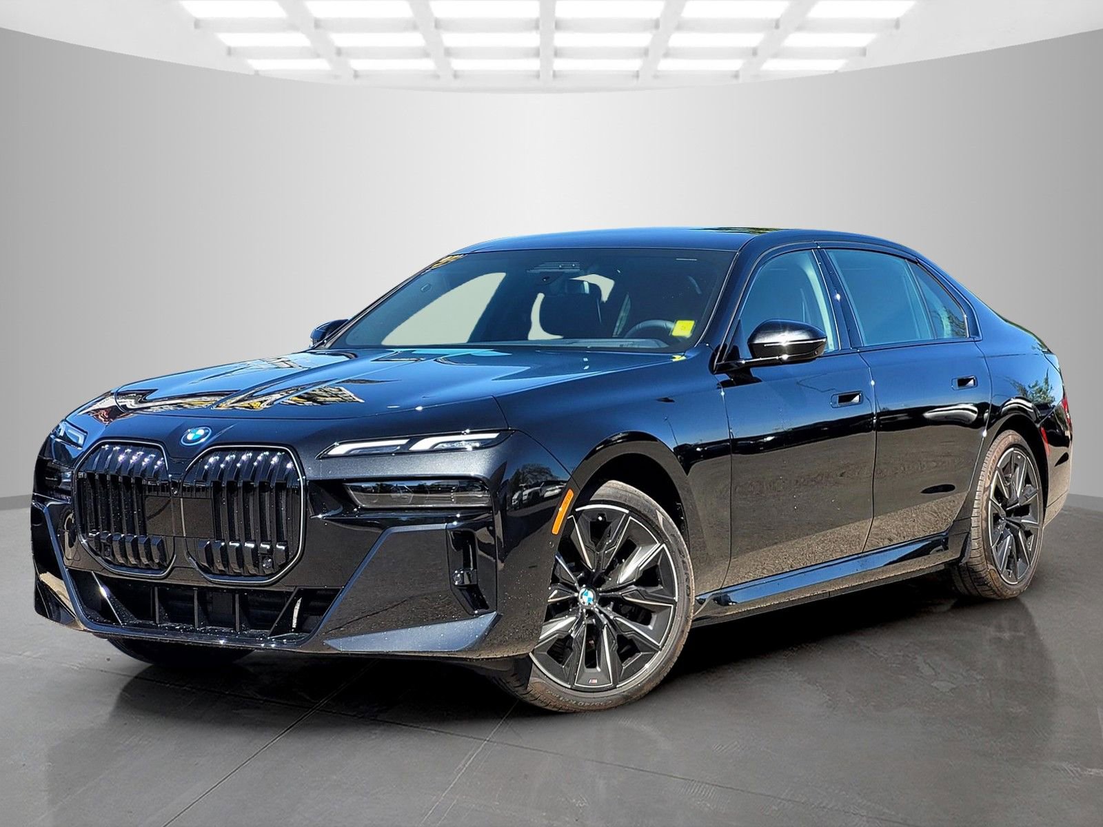 Used 2025 BMW i7 eDrive50 w/ M Sport Package RWD image 1